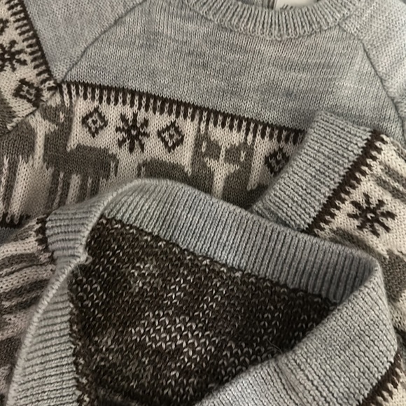 100% Wool Sweater - Picture 5 of 6